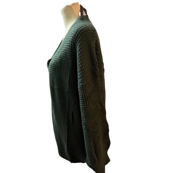 In’Voland Olive Green Waffle-Knit Button Front Cardigan Sweater
Size 20W - Picture 2 of 7
